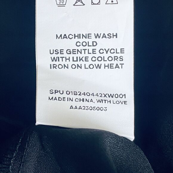 Bloom Chic Tunic Top Plus Size 28 Black Button Up Roll Tab Sleeves Satin NEW - Picture 8 of 9